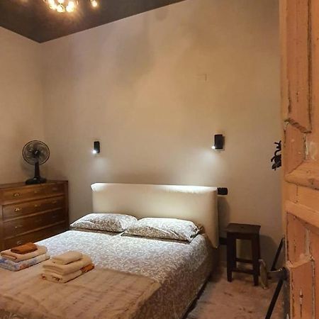 Curt Da Beta - Casa Vacanze Con Giardino In Corte Del XVIII Secolo Malnate Eksteriør bilde