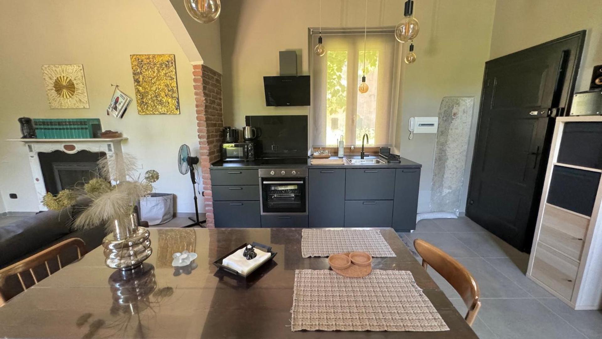 Curt Da Beta - Casa Vacanze Con Giardino In Corte Del XVIII Secolo Malnate Eksteriør bilde